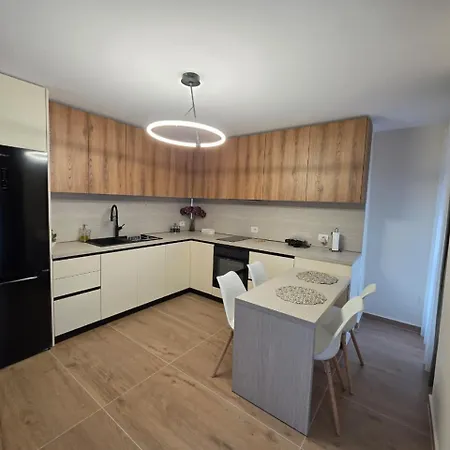 Luxury Seaside Escape 2 - Free Private Parking Appartement Golem (Tirana)
