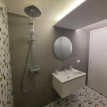 Luxury Seaside Escape 2 - Free Private Parking