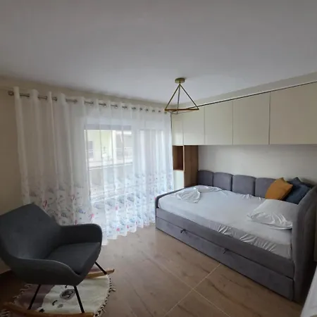 Luxury Seaside Escape 2 - Free Private Parking Appartement Golem (Tirana)