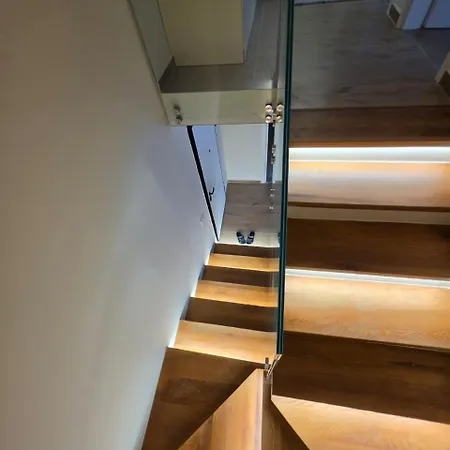 Appartement Luxury Seaside Escape 2 - Free Private Parking